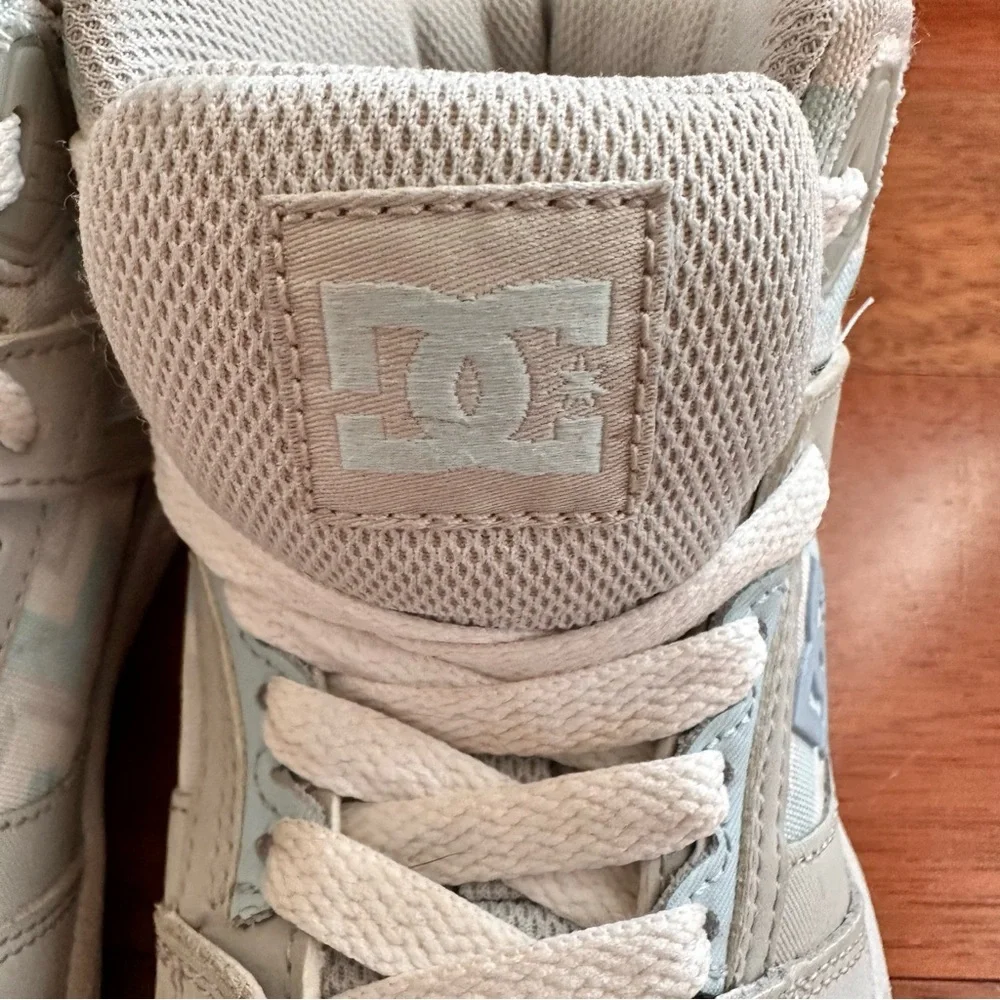 DC Youth Kids Pure Boys‎ High Top Sneaker SP Skate Shoe Sz 2.5 Blue Gray White